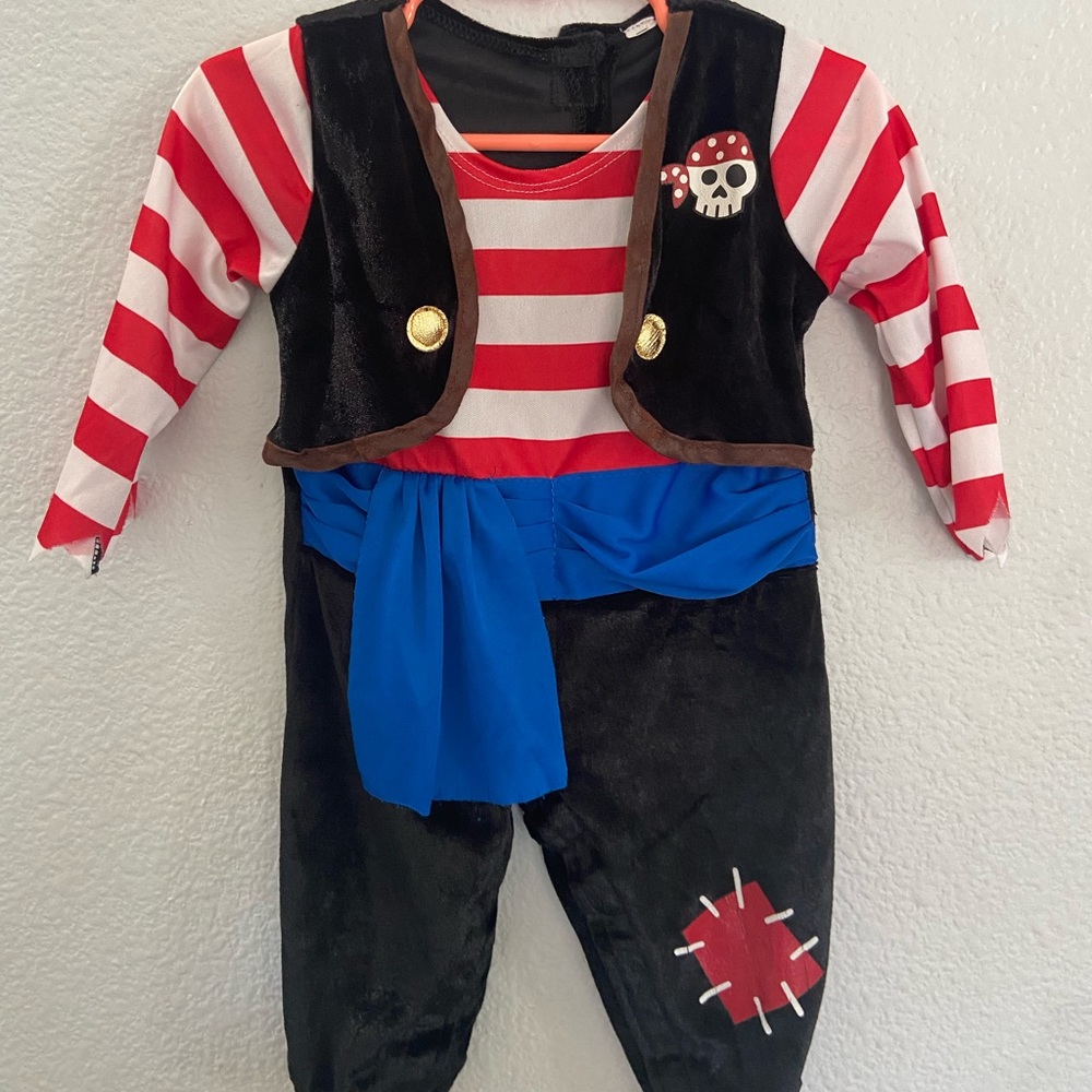 Pirate Costume Worn once no tags 6-9months
